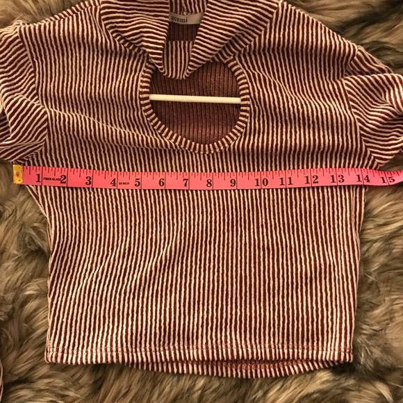 🦇 Size small long sleeve crop top - Picture 6 of 7